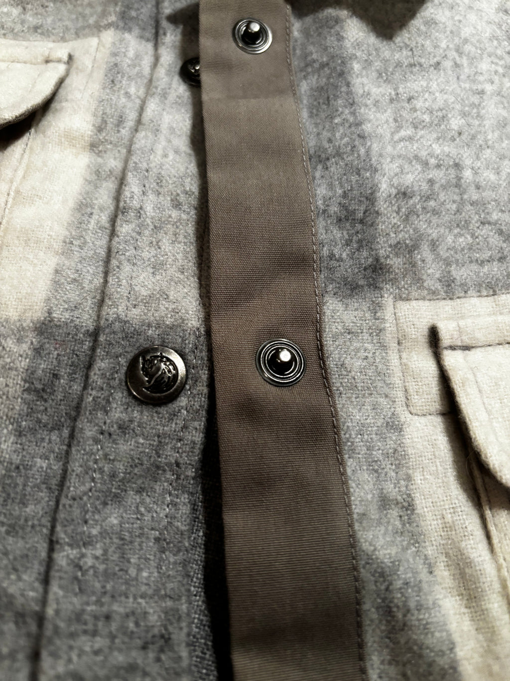 Fjällräven Grey Plaid Flannel Shirt – Women’s Large (NWOT)