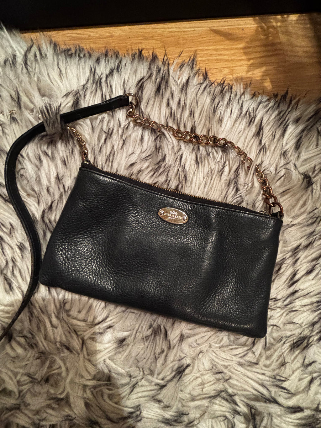 Pre Loved Coach Black Pebbled Leather Chain Crossbody ♡︎