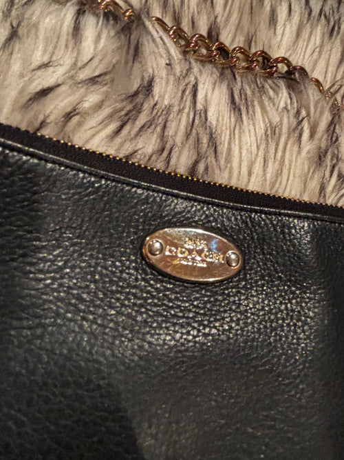 Pre Loved Coach Black Pebbled Leather Chain Crossbody ♡︎